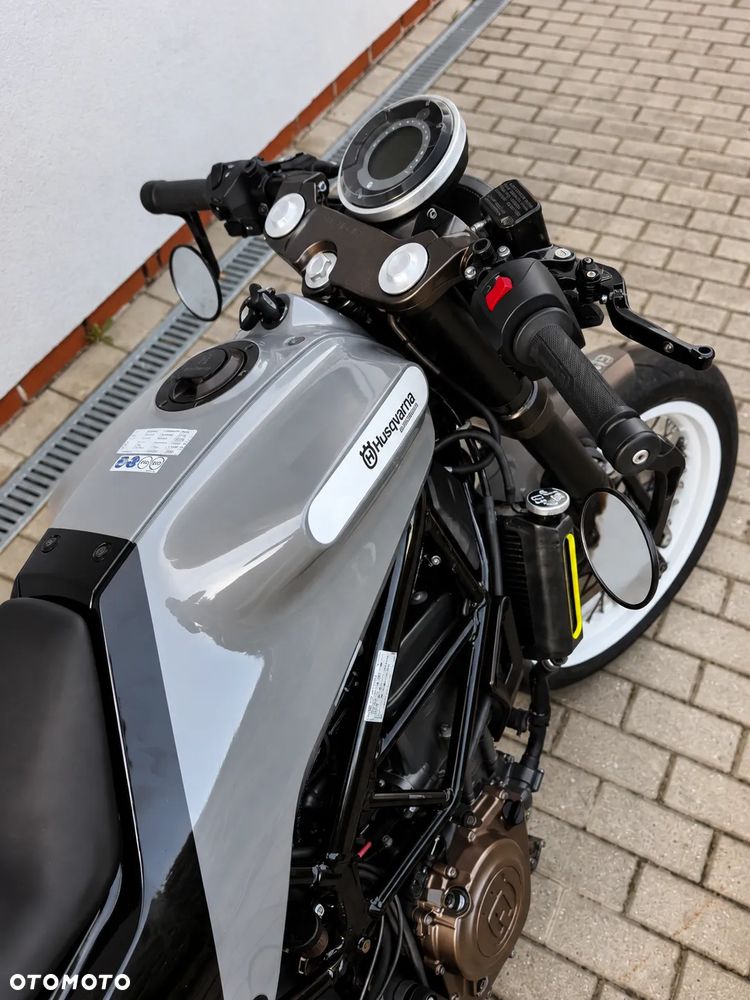 Husqvarna Vitpilen - 5