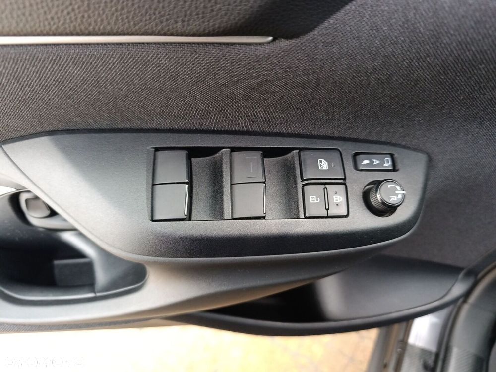 Toyota Yaris Cross Hybrid 1.5 Comfort - 25