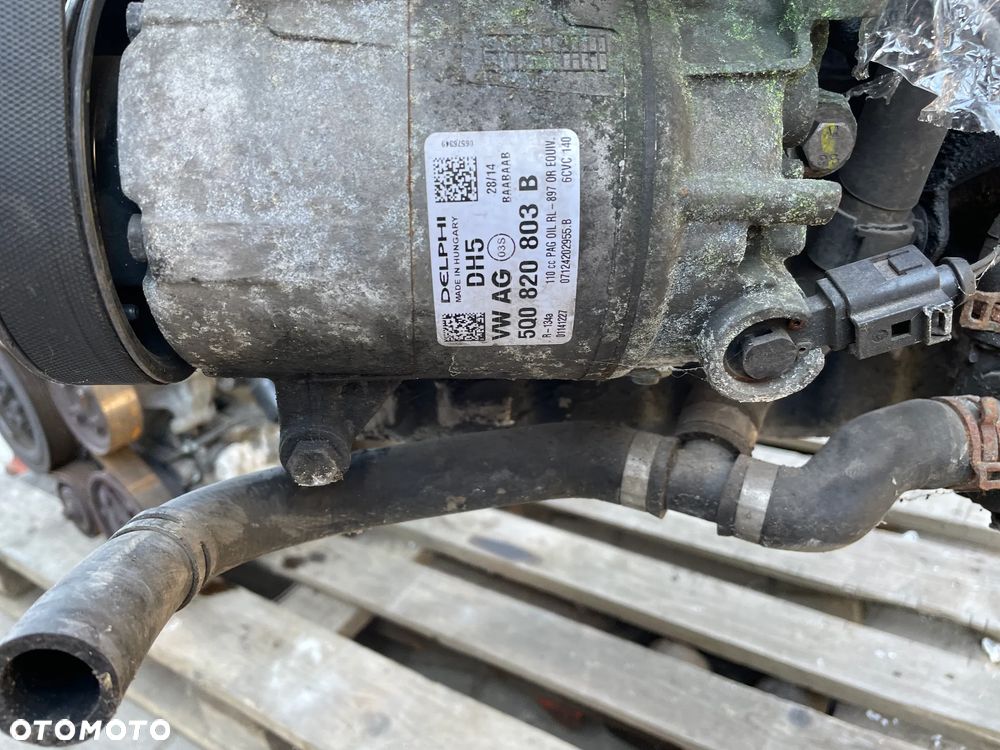 KOMPRESOR SPRĘŻARKA KLIMATYZACJI 5Q0820803 B - 1