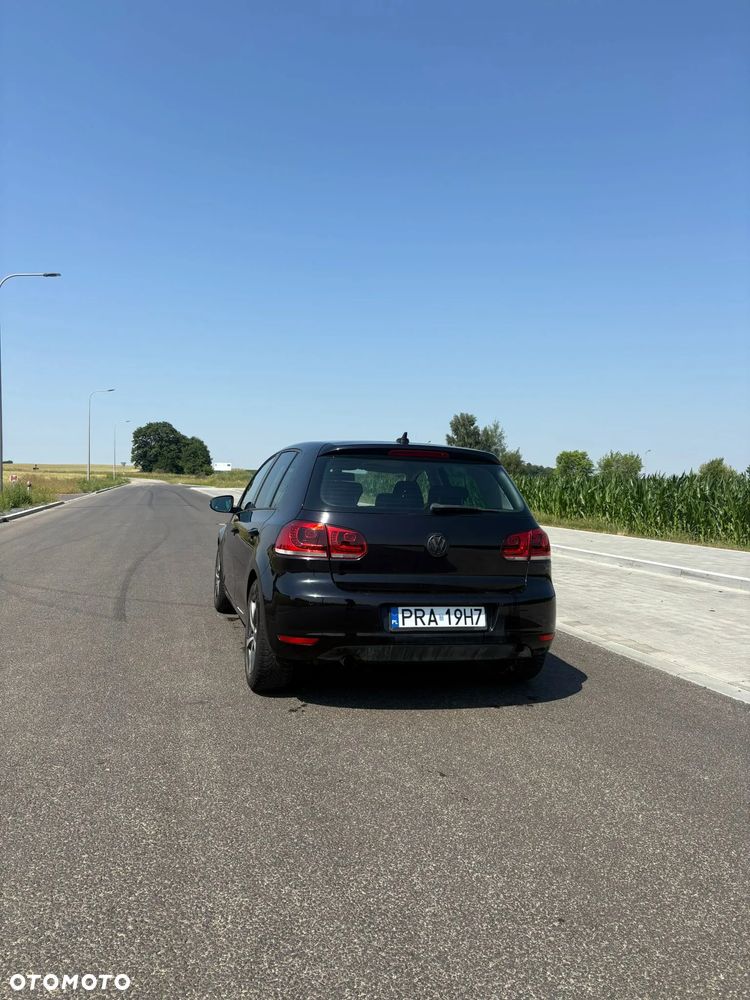 Volkswagen Golf 1.6 TDI Highline - 7