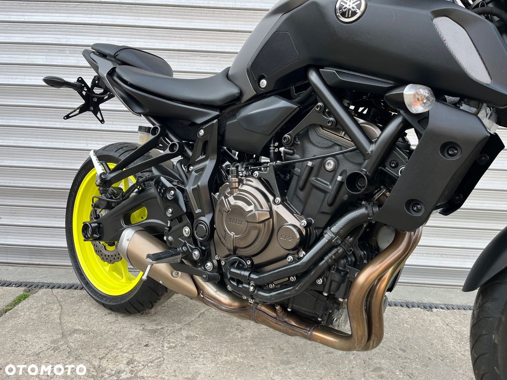 Yamaha MT - 21
