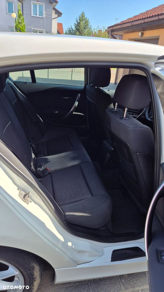 BMW Seria 1 116d - 10