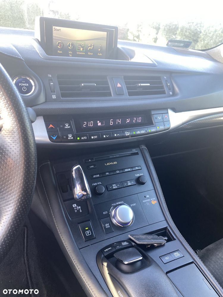 Lexus CT - 6