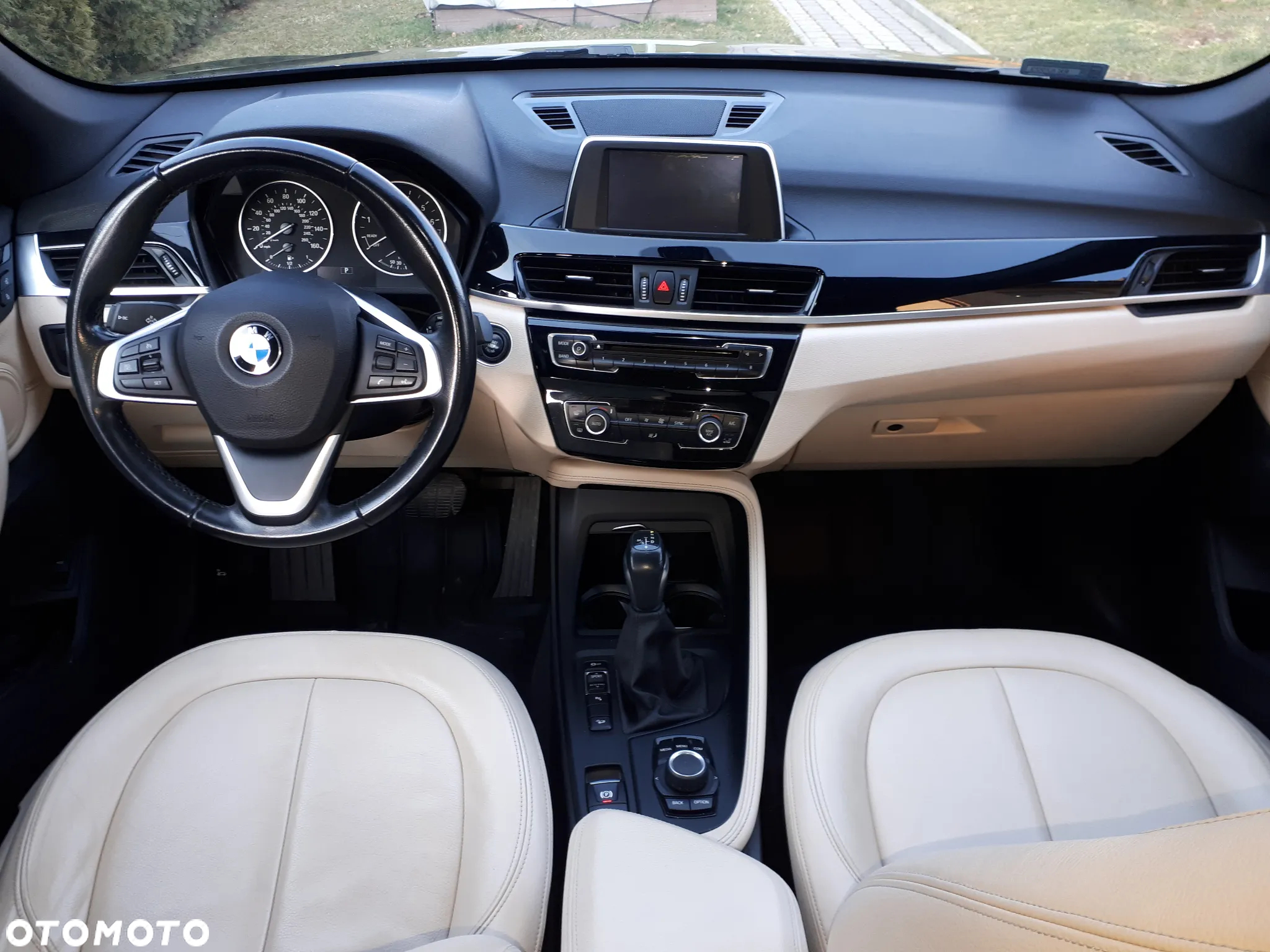 BMW X1 xDrive25i xLine - 6
