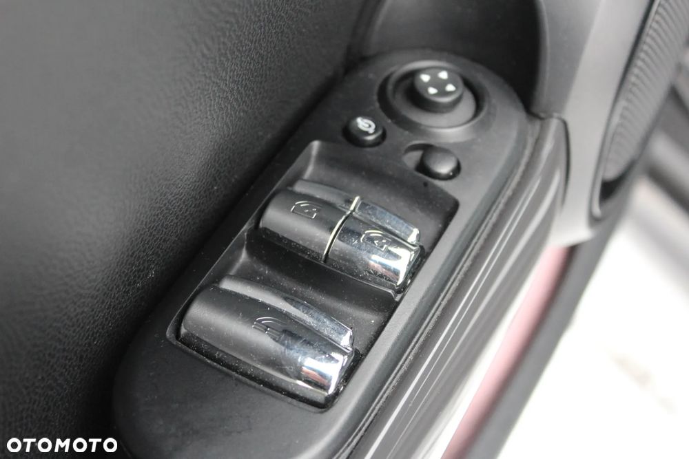 MINI Cooper D Seven Chili - 13