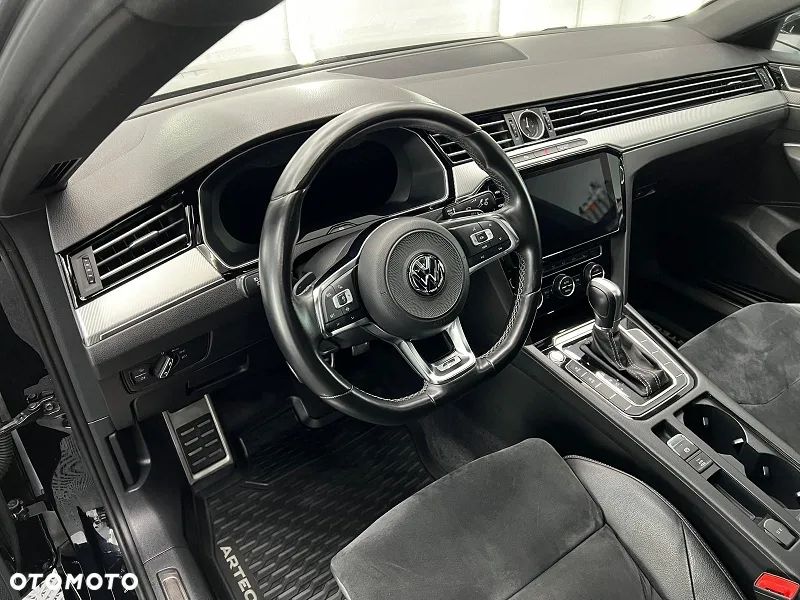 Volkswagen Arteon 2.0 TDI SCR R-Line Edition DSG - 32