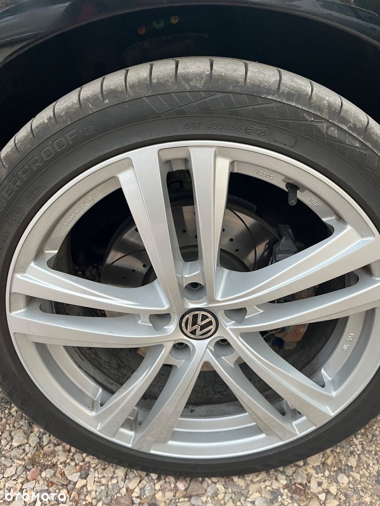 Volkswagen Passat - 13