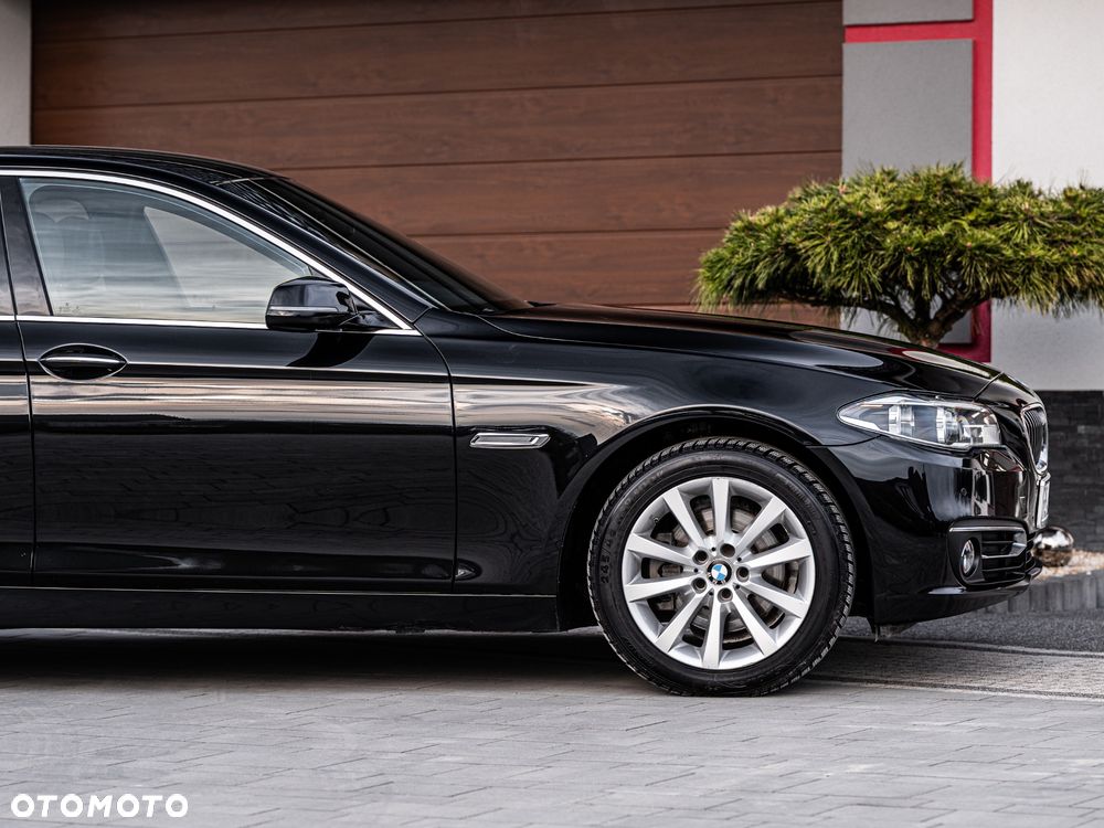 BMW Seria 5 520d xDrive Sport Line - 9