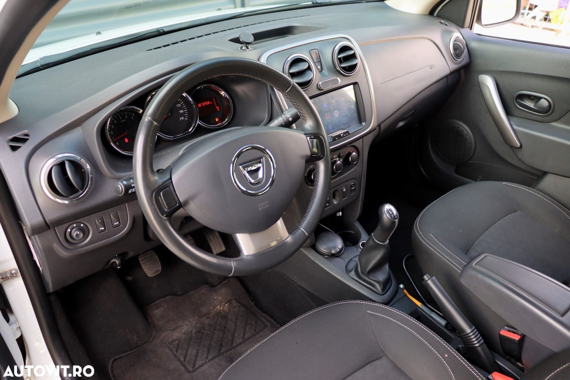 Dacia Logan Stepway MCV 0.9 TCe Prestige - 16