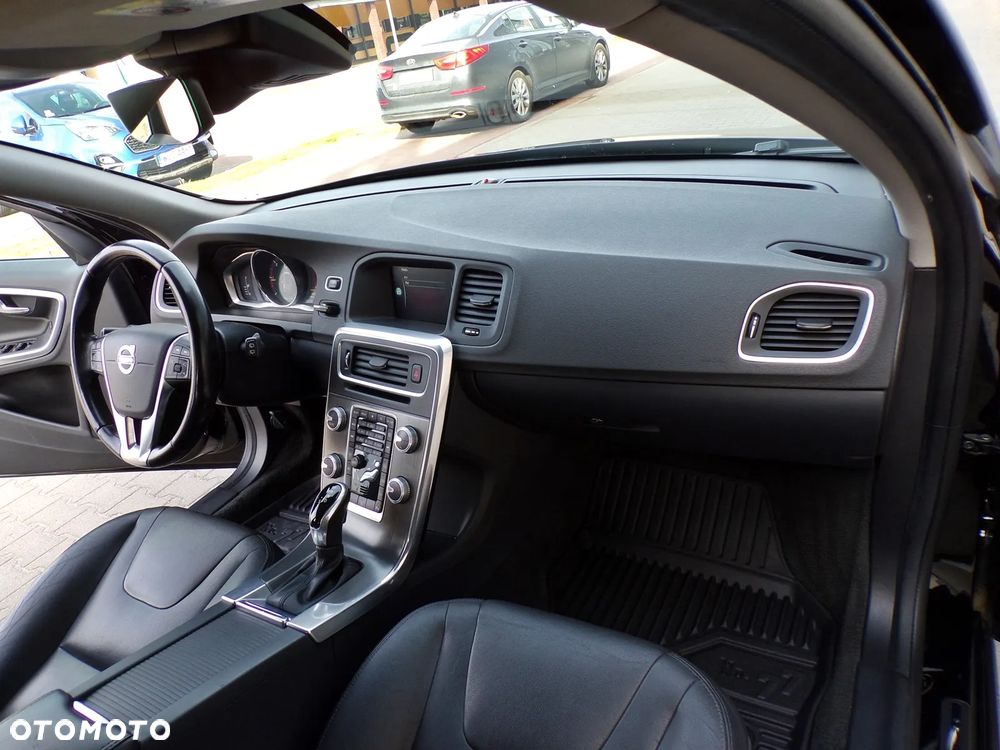 Volvo V60 D2 Drive-E Summum - 16