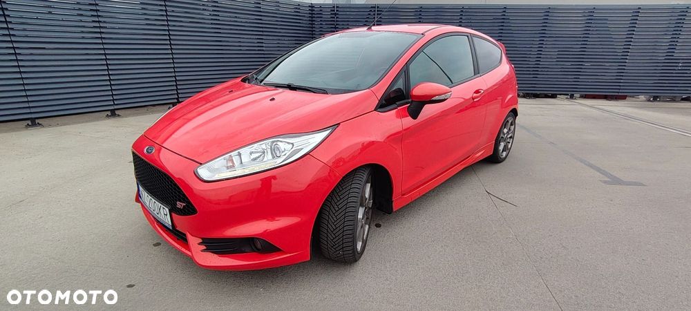 Ford Fiesta - 2