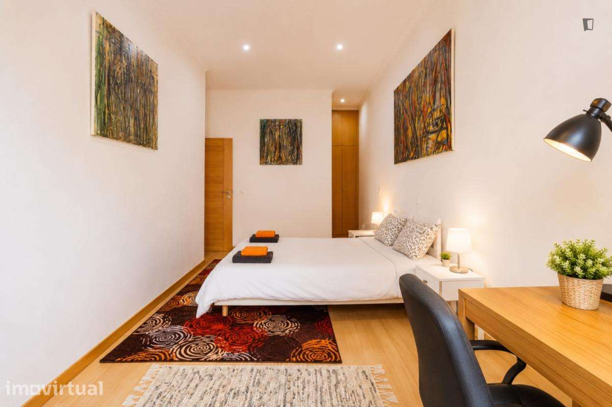 Apartamento com 3 quartos - localizado em Intendente Lisbon - Grande imagem: 3/21