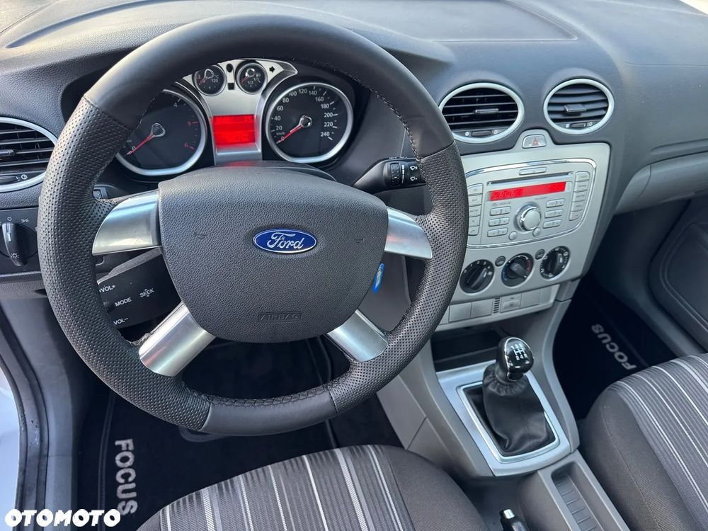 Ford Focus - 13