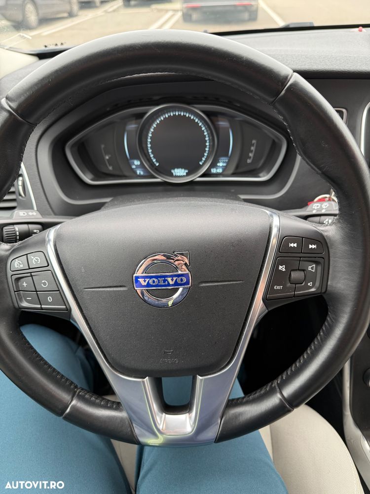 Volvo V40 T4 Aut Momentum - 7