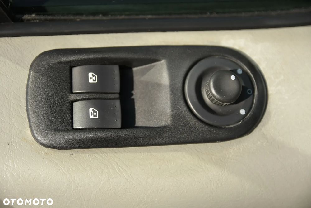 Renault Trafic - 27