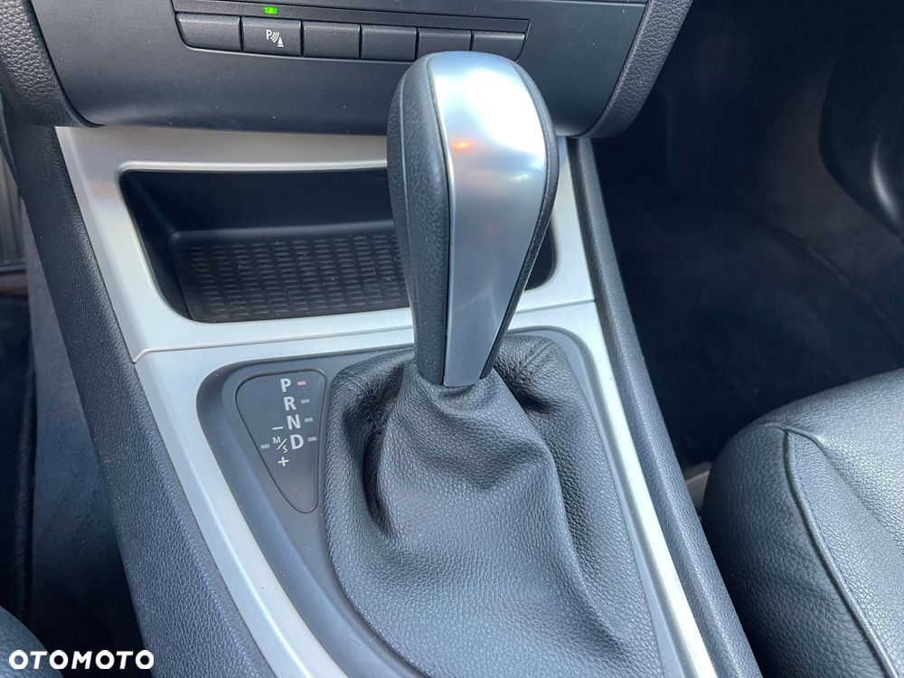 BMW Seria 1 118d Sport Line - 17