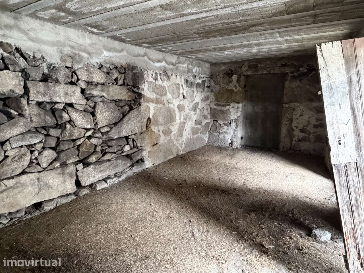 Moradia p/ reconstrução – São Pedro do Sul - Grande imagem: 3/5