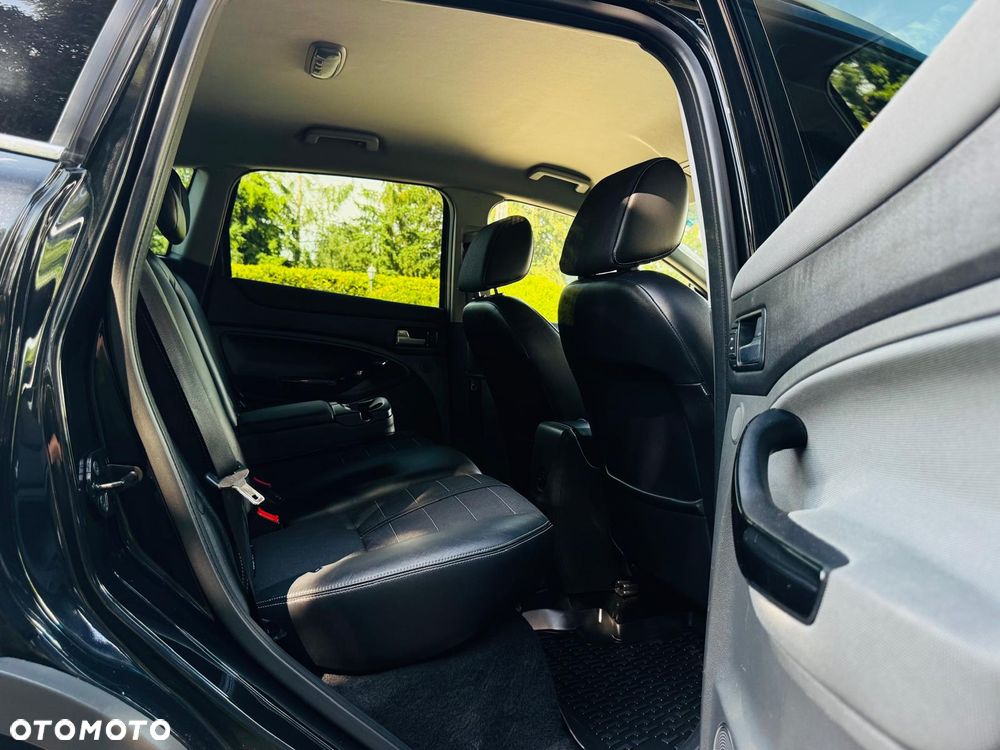 Ford Kuga 2.0 TDCi 4x4 Titanium - 39