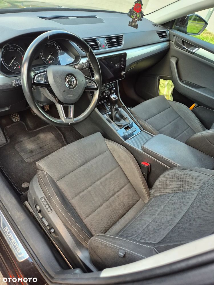 Skoda Superb 1.6 TDI Ambition - 10