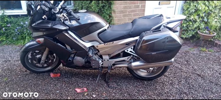 Yamaha FJR - 17