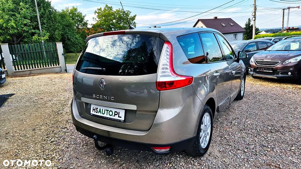 Renault Grand Scenic 2.0 16V 140 CVT Bose Edition - 11