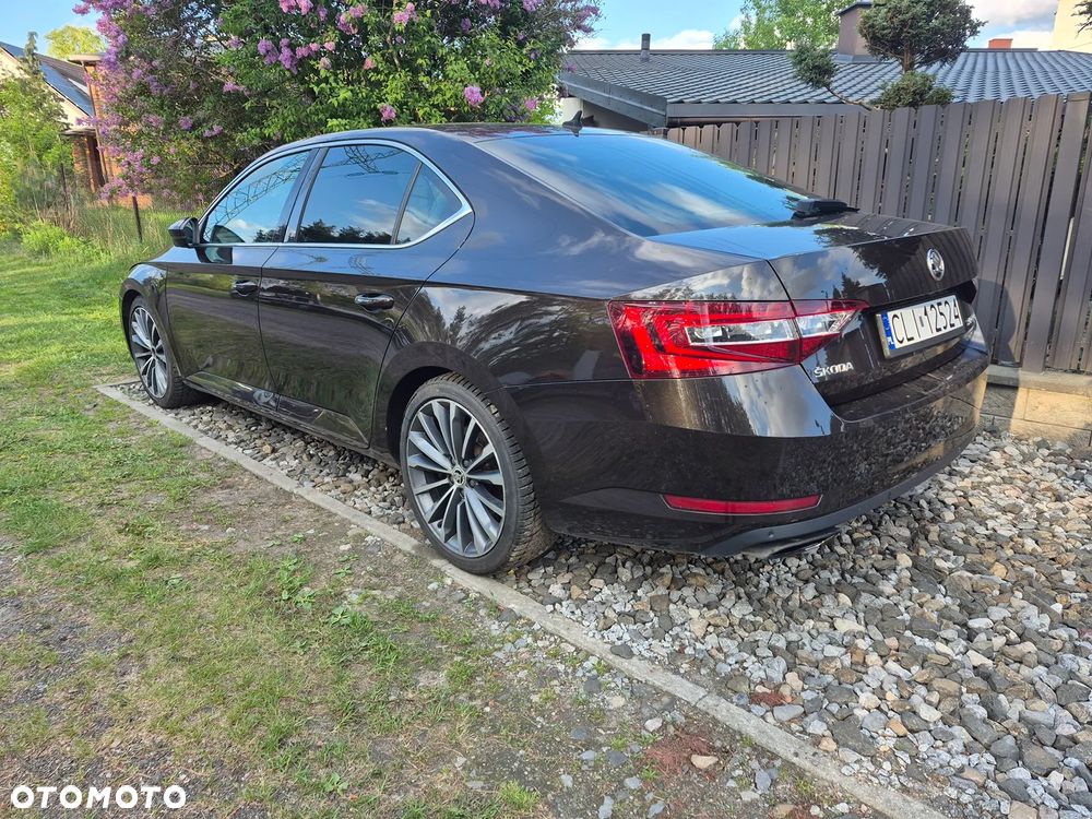 Skoda Superb 2.0 TSI 4x4 L&K DSG - 20
