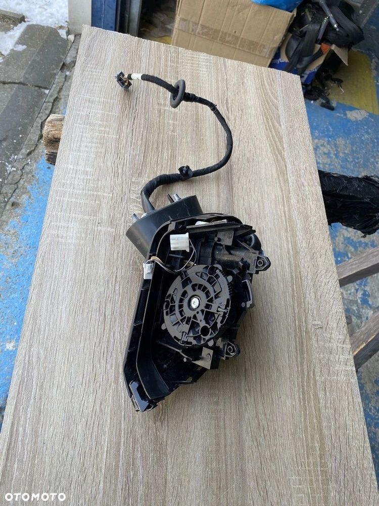 LUSTERKO PRAWE VOLVO XC40 15 PIN 31442787 EUROPA - 5