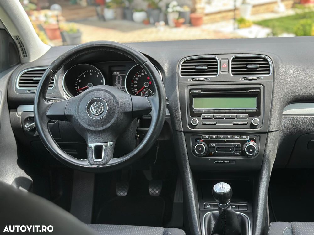 Volkswagen Golf 1.4 TSI Exclusive - 25