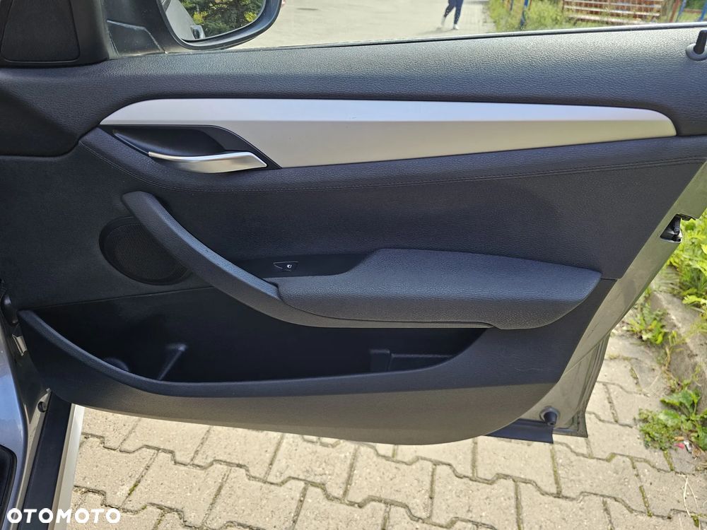 BMW X1 xDrive18d xLine - 24