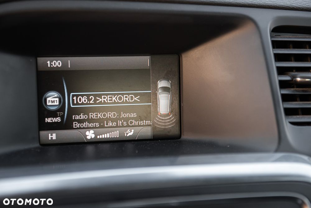 Volvo V60 2.0T Summum - 24