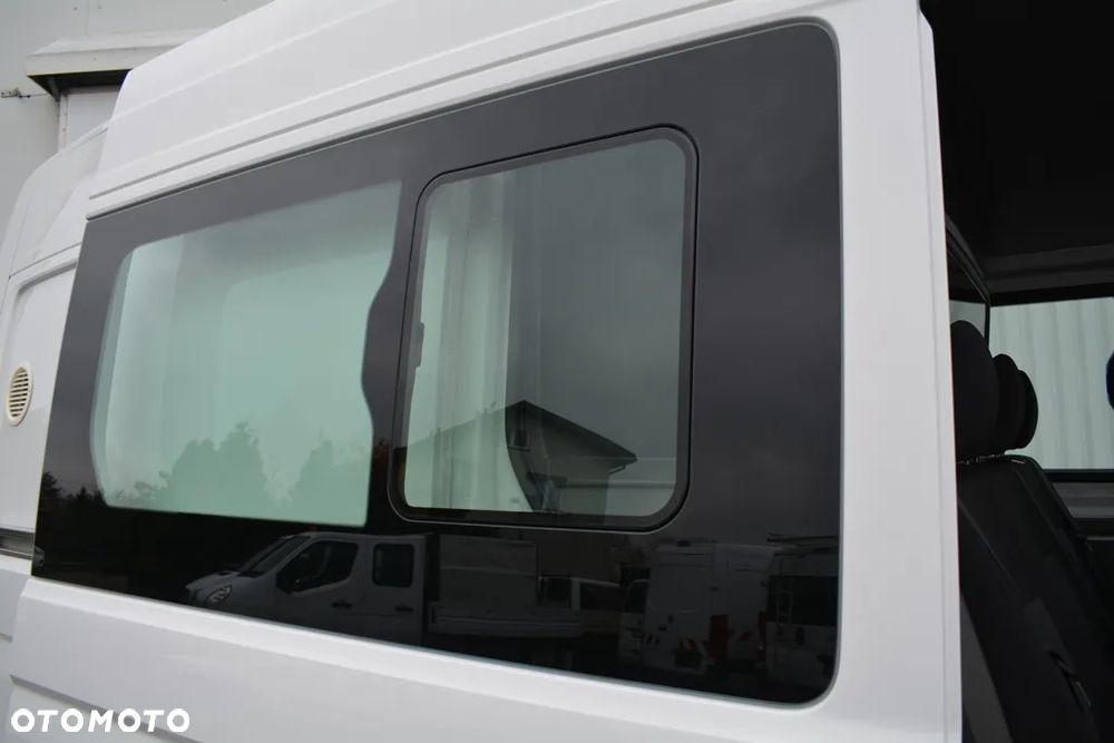 Volkswagen CRAFTER II brygadówka - 21