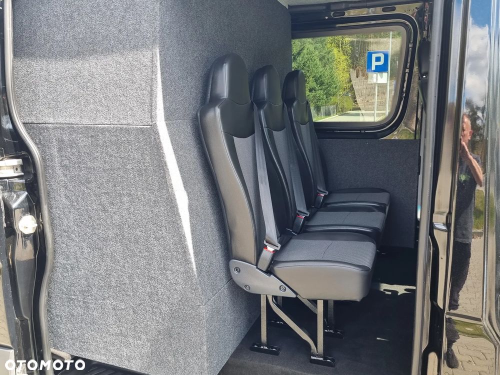 Volkswagen Crafter - 11