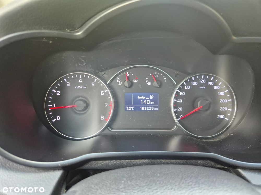 Kia Carens 1.6 GDI L 7os EU6 - 15