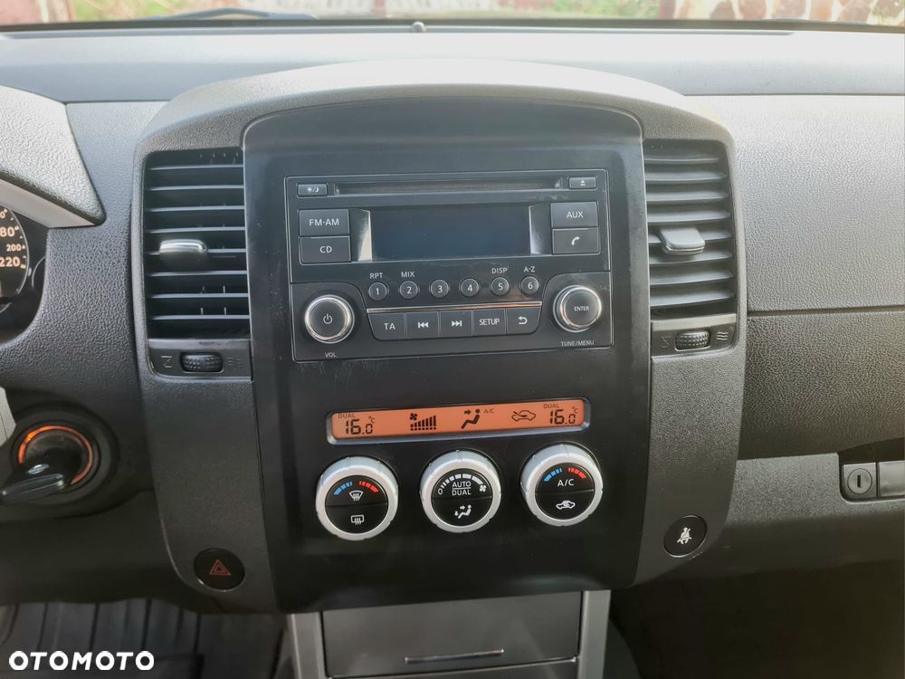 Nissan Pathfinder 2.5 dCi Platinum - 23