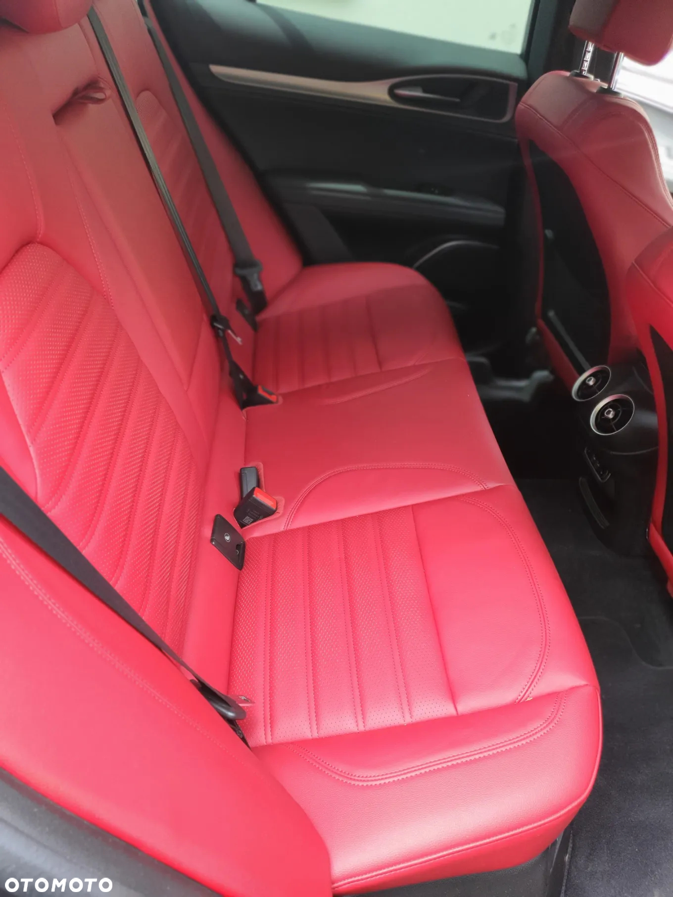 Alfa Romeo Stelvio 2.0 Turbo 16V AT8-Q4 Veloce - 6