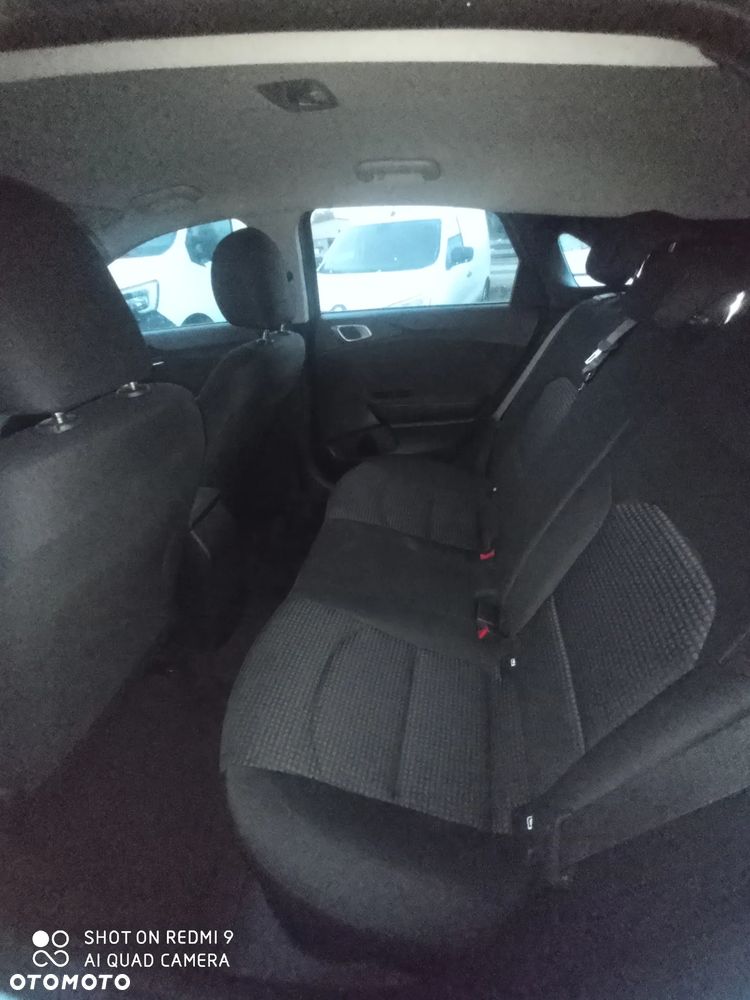 Kia Ceed - 6
