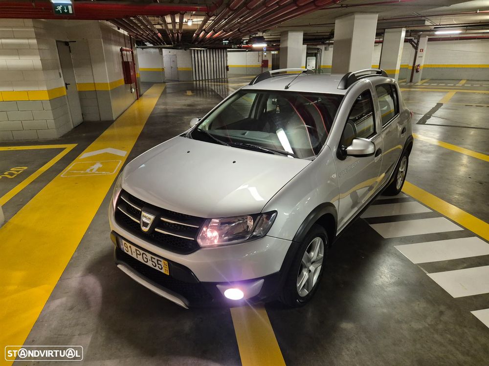 Dacia Sandero 0.9 TCe Stepway - 4