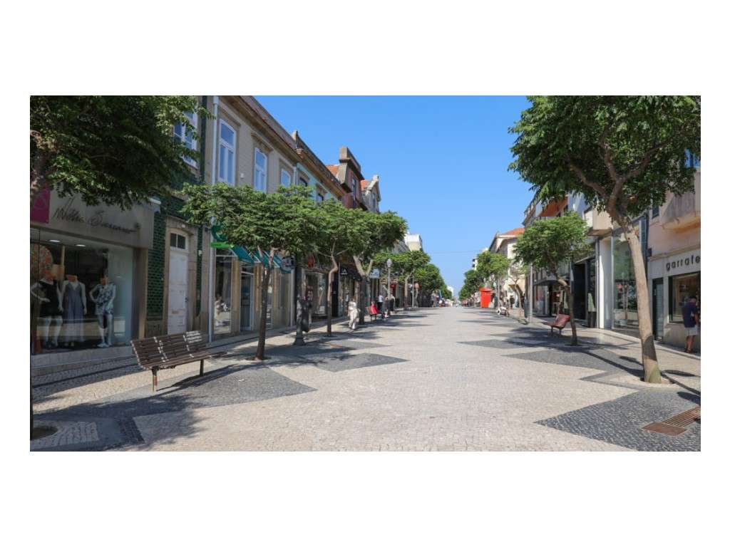 Prédio com projeto aprovado 9 quartos AL | Espinho - Grande imagem: 2/4