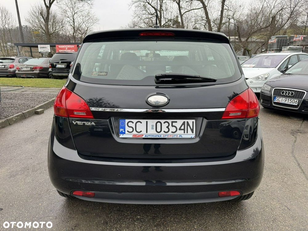 Kia Venga 1.4 CVVT Vision - 10
