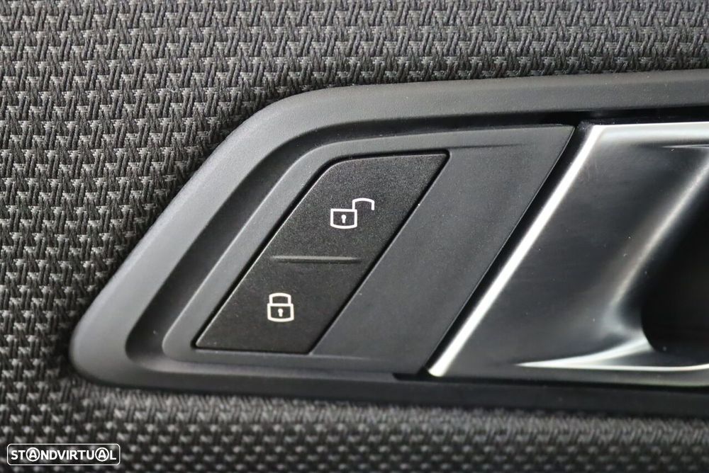 Volvo XC 40 1.5 T2 Core - 18