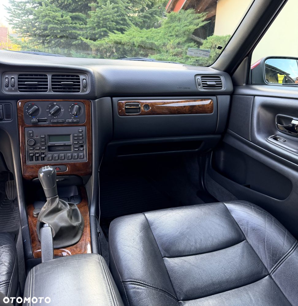 Volvo V70 2.4 - 10