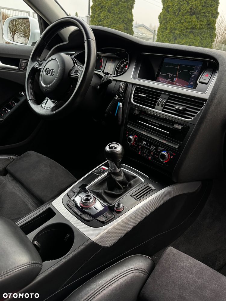 Audi A4 Avant 2.0 TDI DPF S line Sportpaket - 14