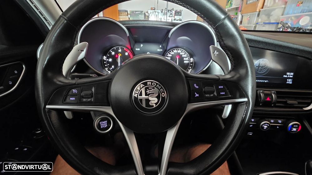 Alfa Romeo Giulia 2.2 D Super AT8 - 17