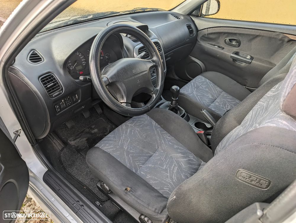 Mitsubishi Carisma SD 1.6 Avance - 5