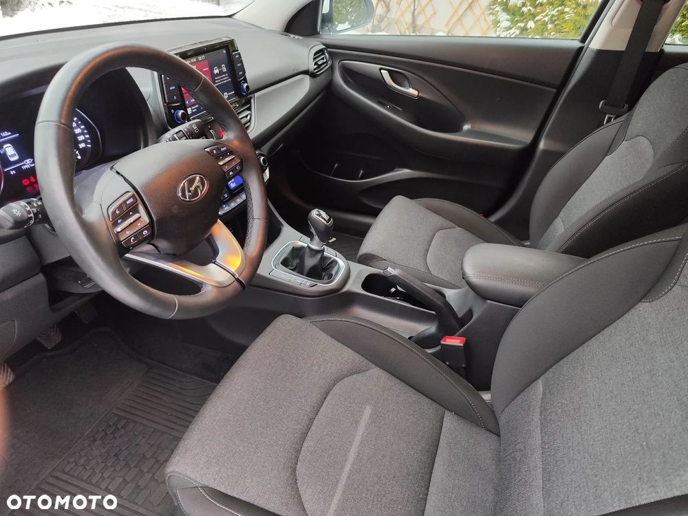 Hyundai i30 1.5 T-GDI 48V-Hybrid Advantage - 10