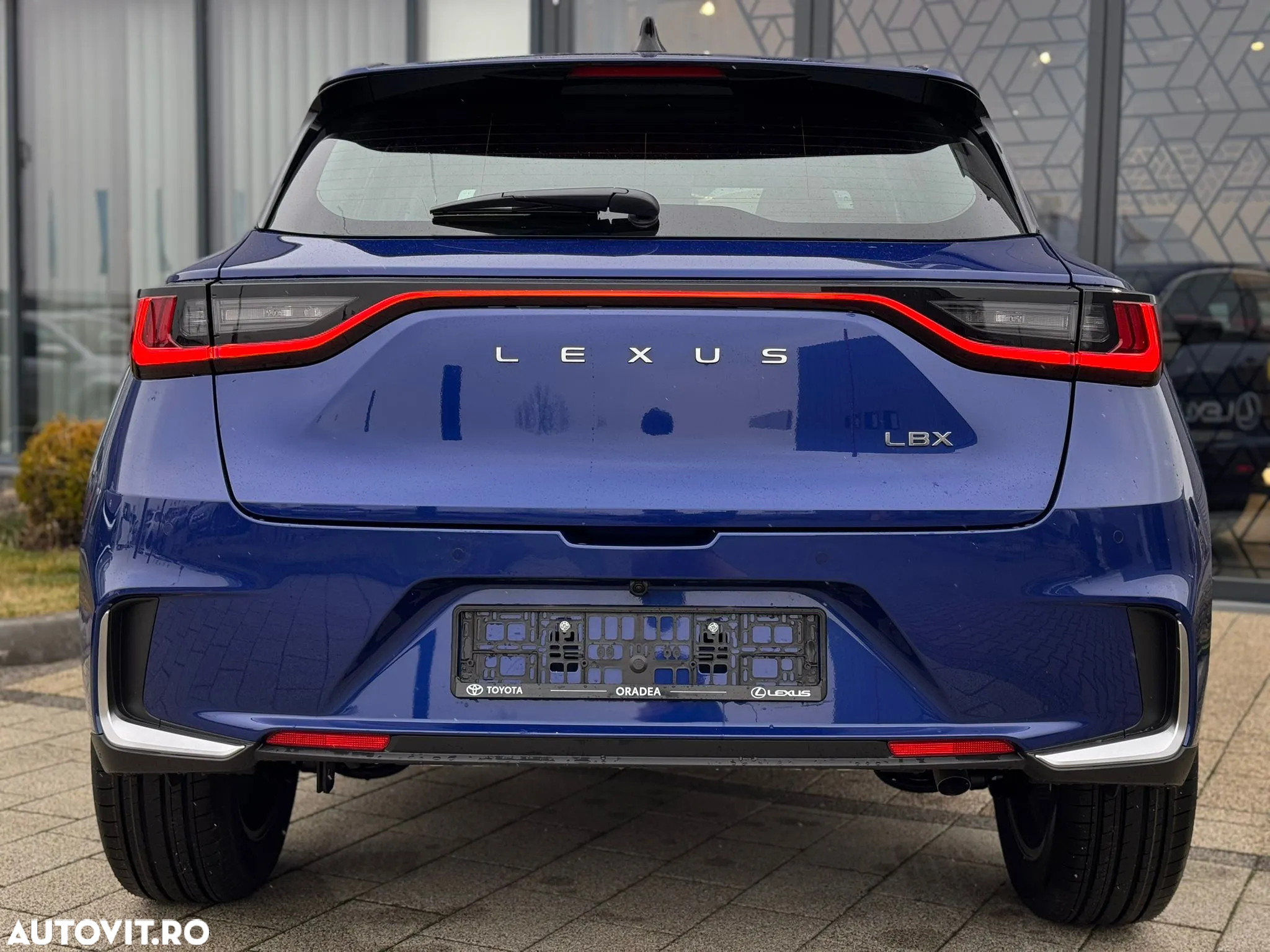 Lexus LBX 1.5 HEV 4x2 CVT Relax - 12