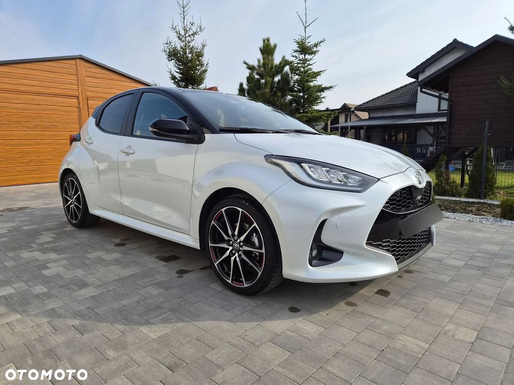 Toyota Yaris Hybrid 1.5 GR Sport - 6