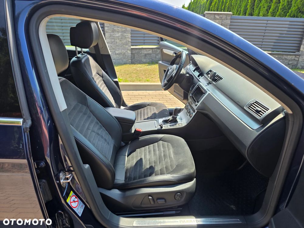 Volkswagen Passat 2.0 TDI 4Mot Highline DSG - 28