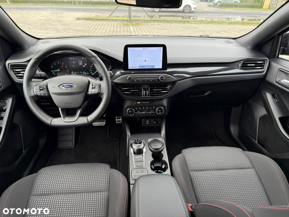 Ford Focus - 17