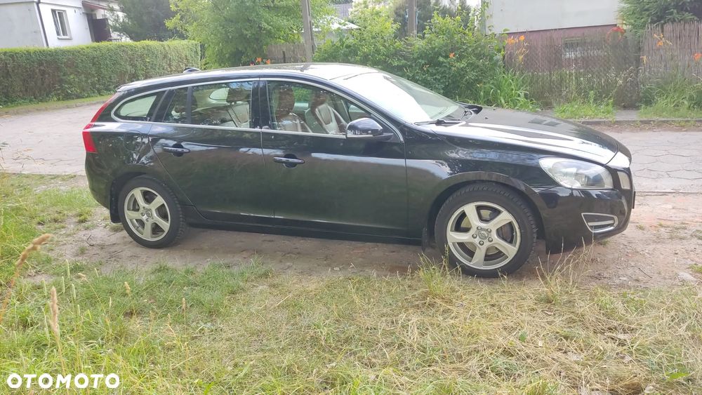 Volvo V60 - 16